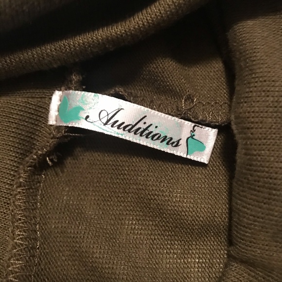 Auditions Boutique Olive Green Turtleneck Cape Top - Picture 7 of 9